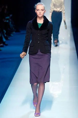 Look 28